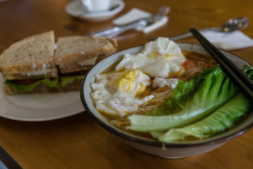 Fr&uuml;hst&uuml;ck mit Suppe, China