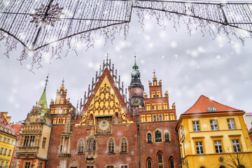 Fototapeta na wymiar Christmas citylandscape - the Old Town Hall of Wroclaw (Stary Ratusz, Breslauer Rathaus) on the Wroclaw Market Square, Poland
