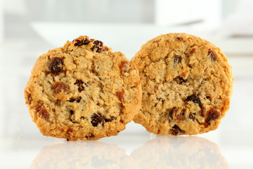 FRUIT AND OAT COOKIES