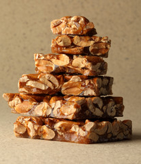 PEANUT BRITTLE