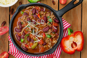 Chili con carne style stew with ground beef and beans