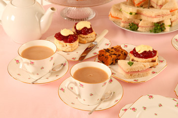 BRITISH AFTERNOON TEA WITH SCONES