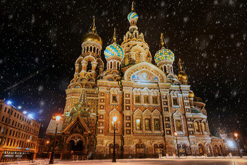 Fototapeta na wymiar Church of the Saviour on Spilled Blood in the winter in St. Petersburg, Russia