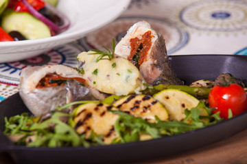 salad with chicken and vegetables