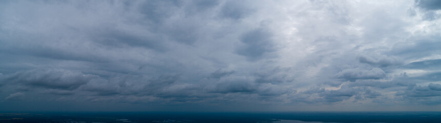 Fototapeta na wymiar storm panorama clouds
