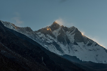 Fototapeta na wymiar Dingboche Village, Everest Base Camp Trek From Tengboche to Dingboche , Nepal