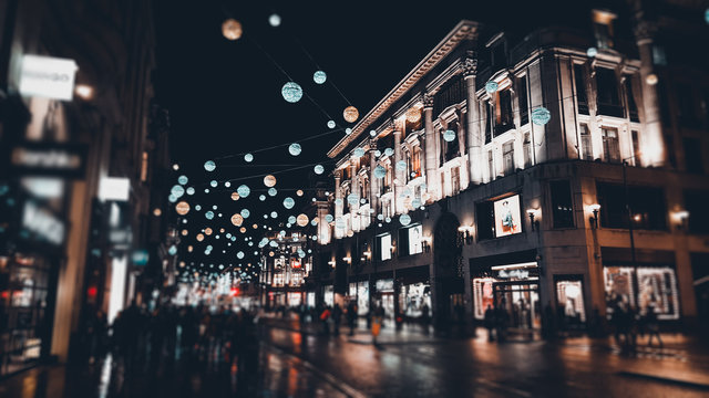 London Christmas Lights And Decorations On Oxford St