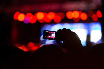 recording to concert with mobile phone
