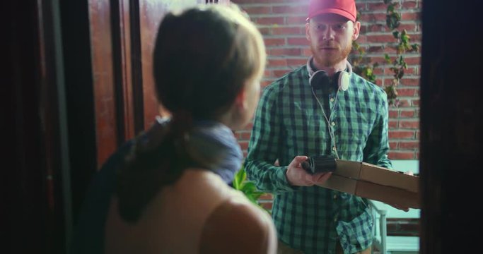 Courier delivered the pizza home, client paid cash and tip