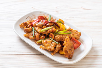 Stir-Fried Chicken with Cashew Nuts