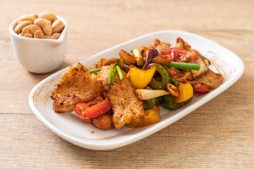 Fototapeta premium Stir-Fried Chicken with Cashew Nuts