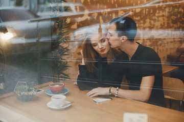 couple in a cafe