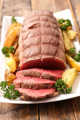 roast beef and vegetables