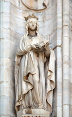 Fototapeta premium Saint Matilda of Ringelheim, statue on the Milan Cathedral, Duomo di Santa Maria Nascente, Milan, Lombardy, Italy
