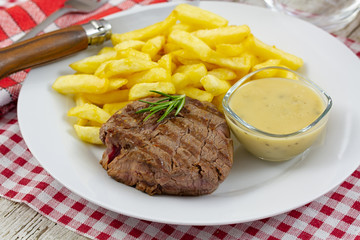 beef tournedos and fries