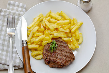 beef tournedos and fries