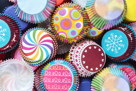 colorful cupcakes paper packaging for Christmas and new year
