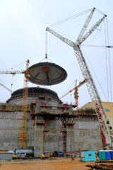 lift the lid of the reactor of a nuclear power station