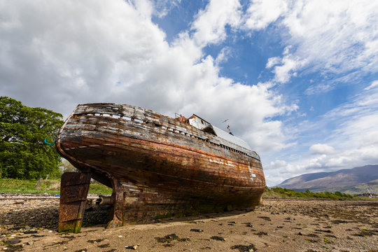 UK, Scotland, Highland, ship wreck at the beach of Corpach