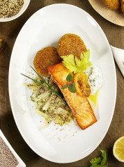 Lachssteak Omega 3 mit Quinoa