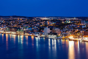 Obraz premium Panorama of St. John's at night