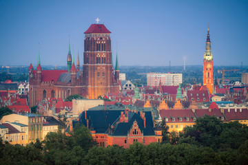 Obraz premium Panorama of Gdansk at night