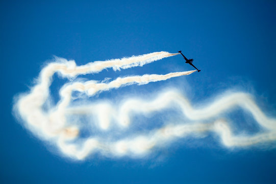 airshow flight demonstration T-33 Red Bird Reno Air Races