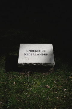 Onbekende Nederlander"" ( ""Unknown Dutchman"")