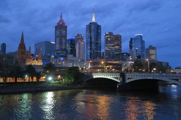 Melbourne Skyline bei Nacht - Australien