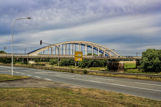 Riesa, Eisenbr&uuml;cke