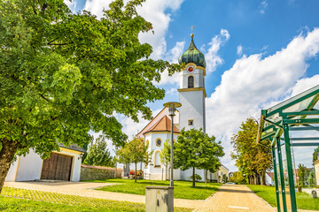 ruderting mit Kirche