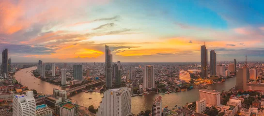 Selbstklebende Fototapeten bangkok © AEyZRiO