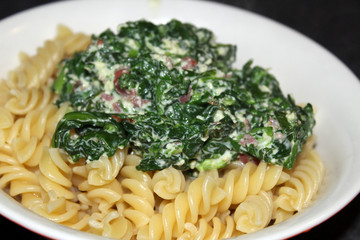 Healthy pasta noodlwa with sauce