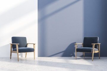 Blue and white room, gray armchairs