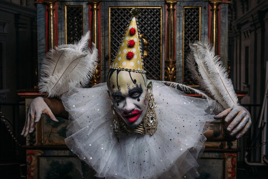 Grotesque clown 