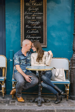 Couple in Montmartre, Paris