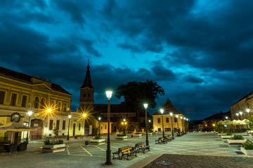 Obraz premium Night view of Rasnov city center, Brasov, Romania