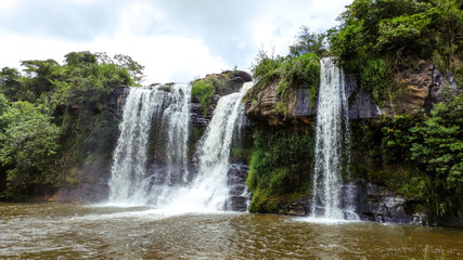 Obraz premium Smoky Waterfall (Cachoeira da Fumaça) - Carrancas, Minas Gerais, Brazil