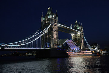 Obraz premium Tower Bridge, London, England