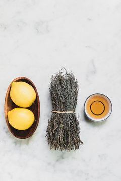 Thyme, lemon and honey
