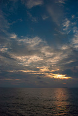 Fototapeta premium Sunset over the stunning islands of the Maldives in the Indian Ocean