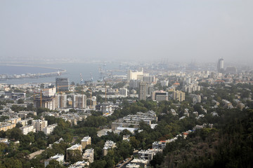 Fototapeta na wymiar View on Haifa from Carmel mountain in Israel