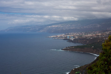 Puerto de la Cruz desde San Juan de la Rambla, Tenerife