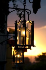 faroles al atardecer