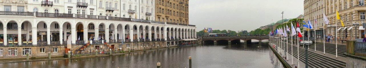 Fototapeta premium bridge over the river panorama