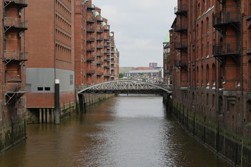 Naklejka premium canal in hamburg