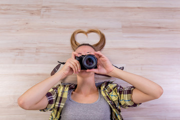 different photographer poses: bending, squatting, lying down