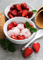 Strawberry ice cream