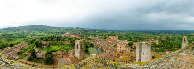Fototapeta na wymiar Spectacular city and country view from aboe medieval town.