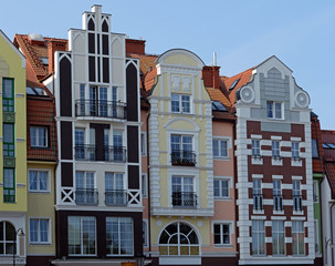 moderne Häuserzeile in Kolberg Polen
